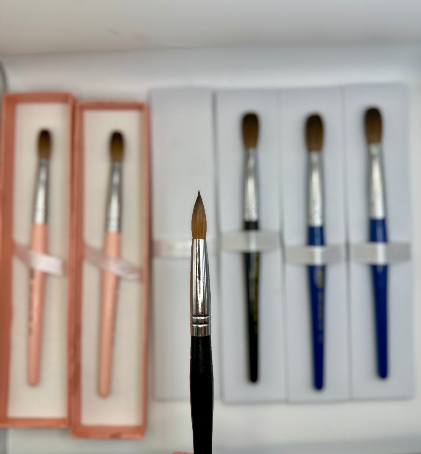 100% kolinsky Acrylic Brush #14 (Blue)